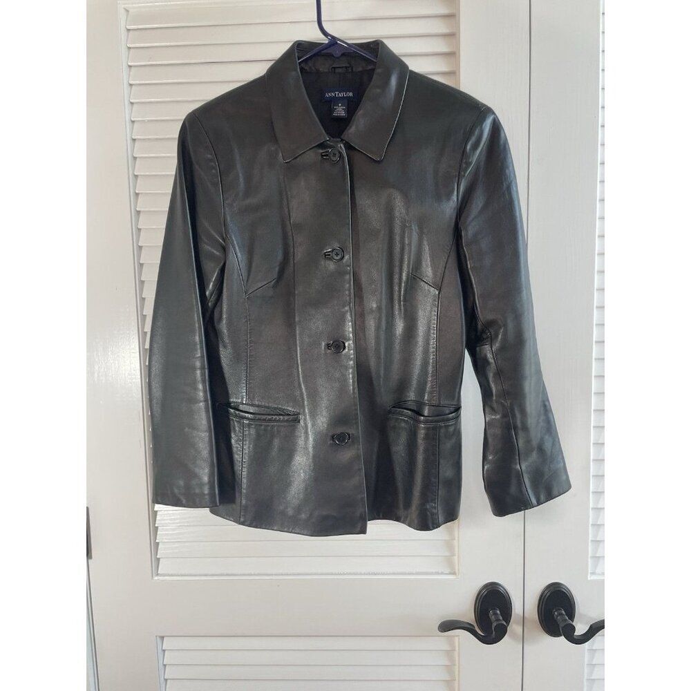 Ann Taylor Jacket Coat 100% Leather Button-up Collard Pockets Chic Women's S